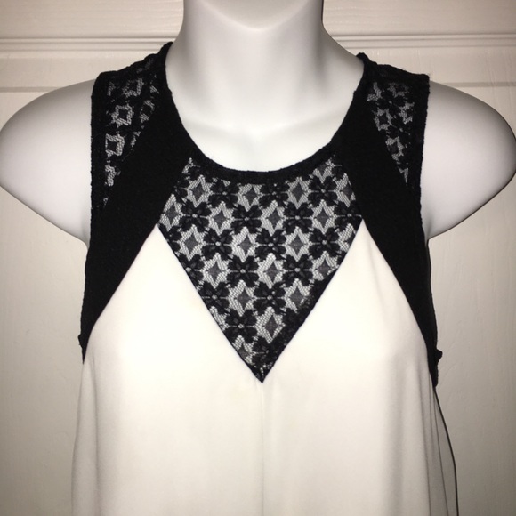 Francesca’s Dress - Picture 2 of 8